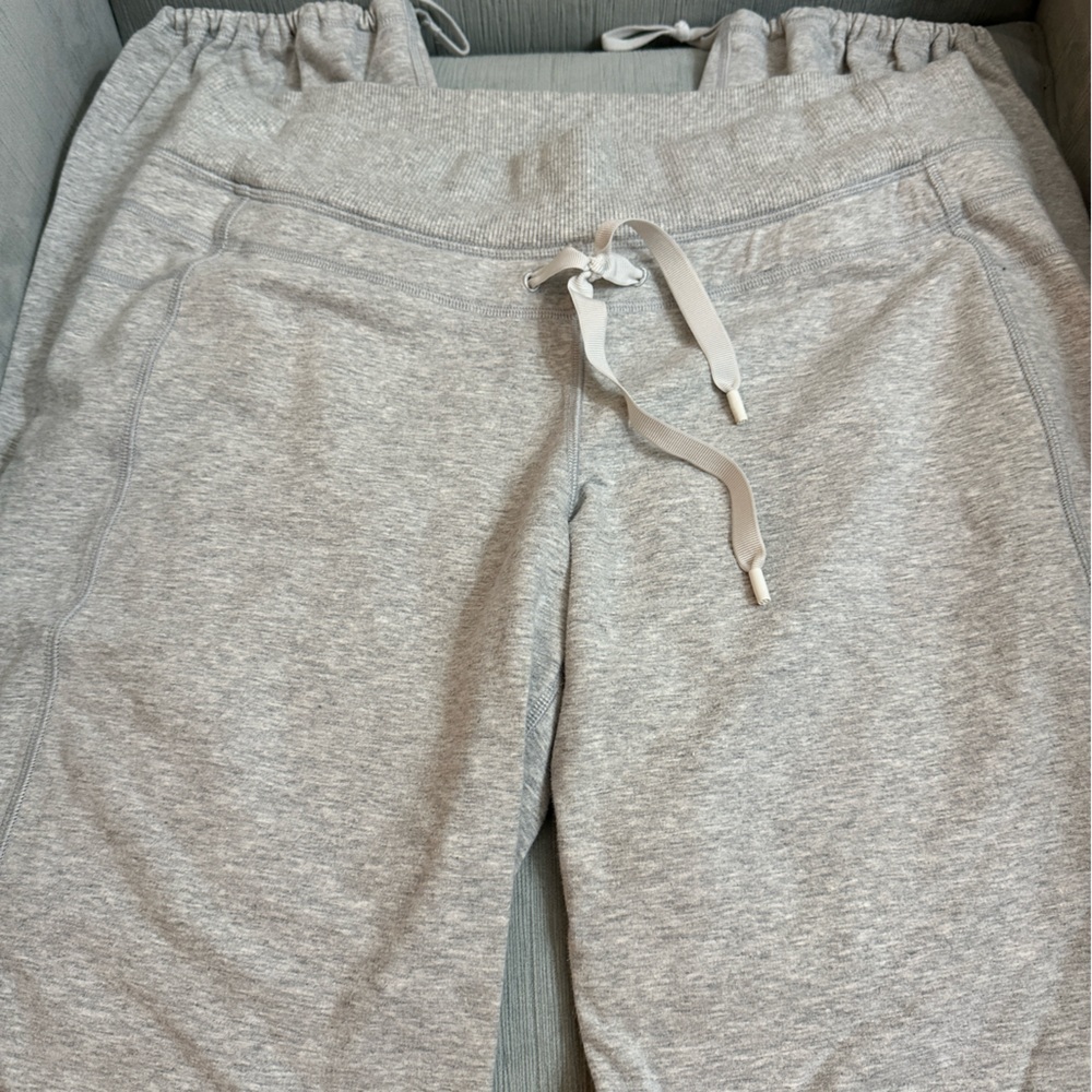 Lulemon grey baggy sweats size 12
